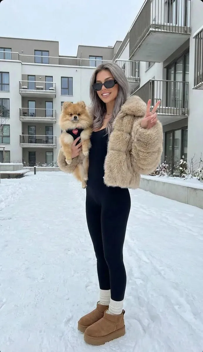 Oversized Sunglasses With Leopard Skirt In Snow