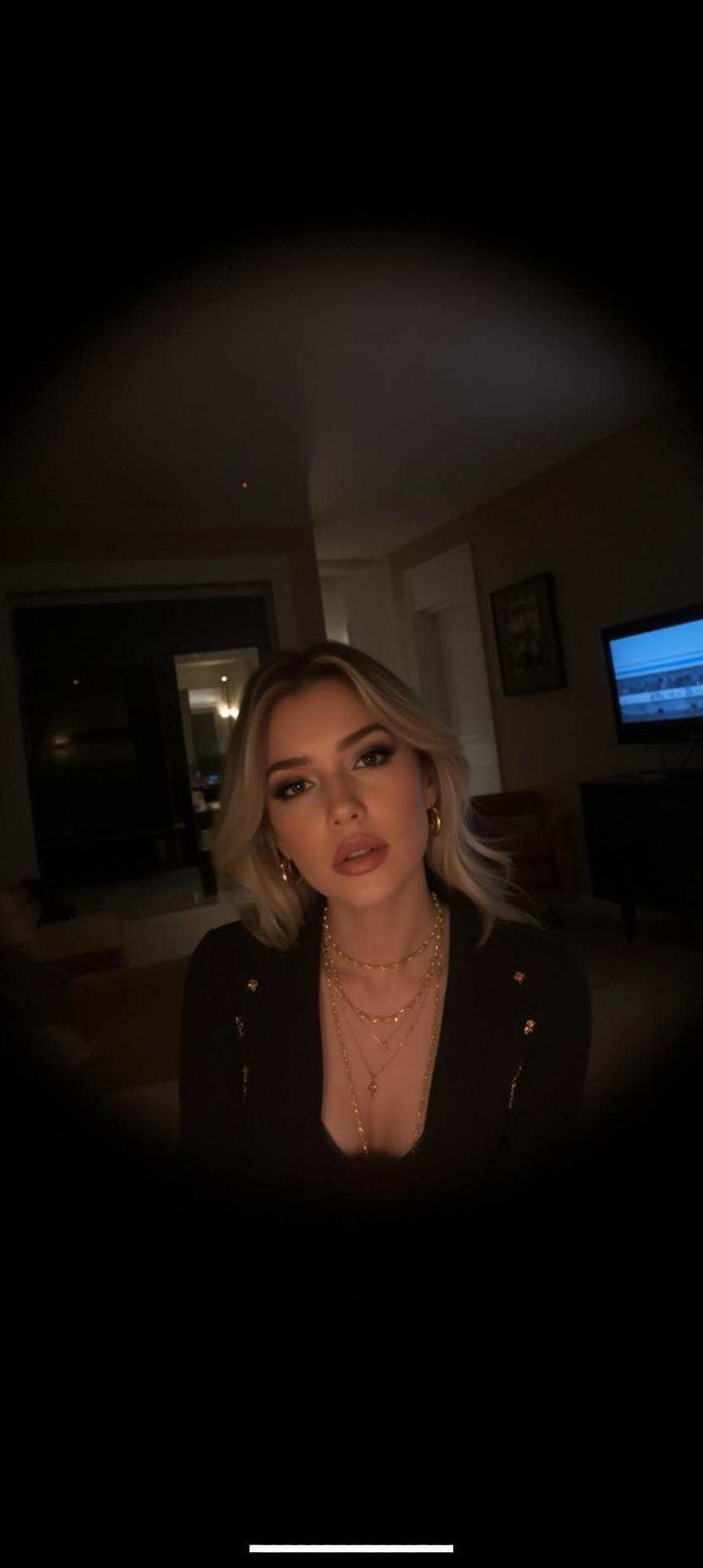 Fisheye Young Blonde Wavy Fair Black Low-cut