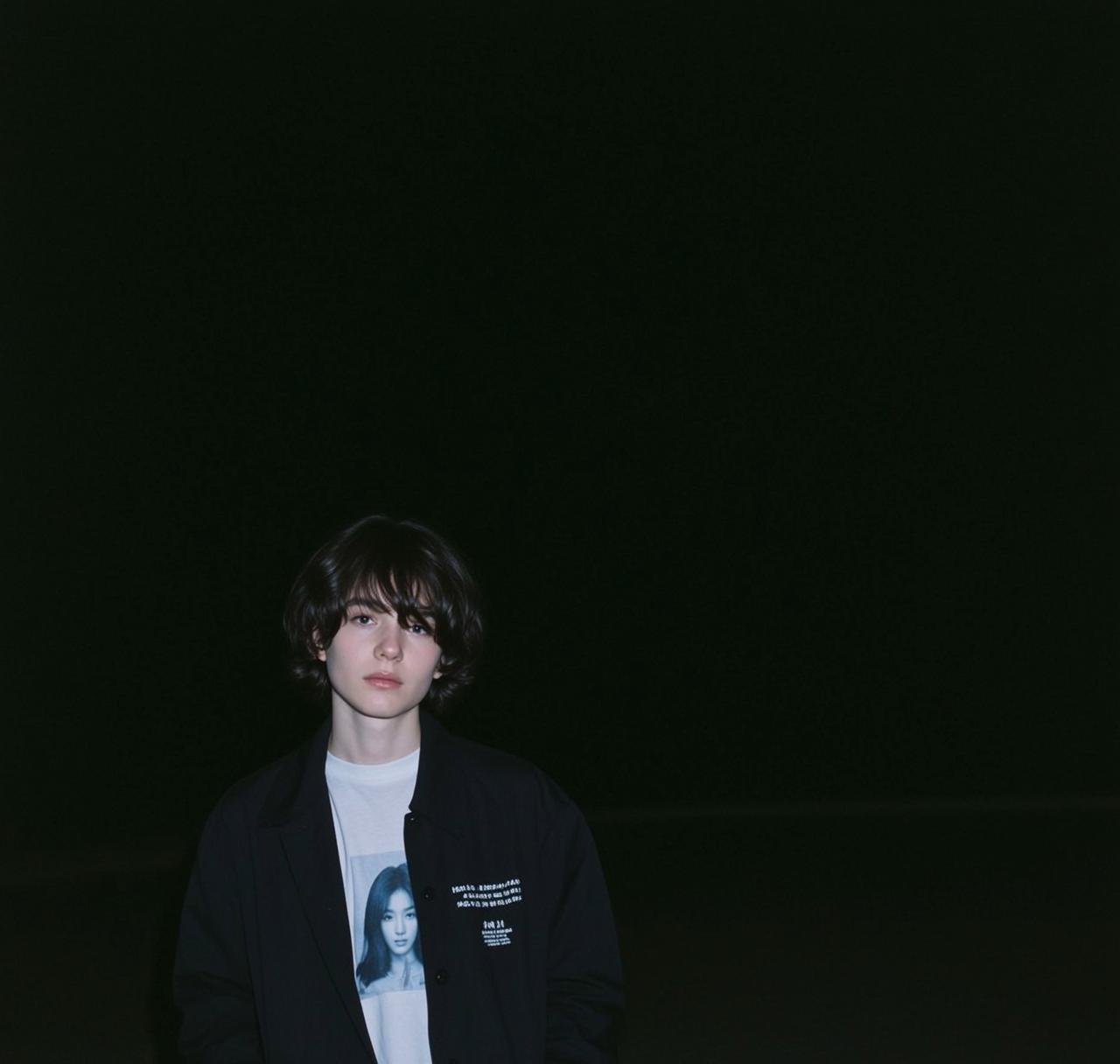 Graphic Tee Black Jacket