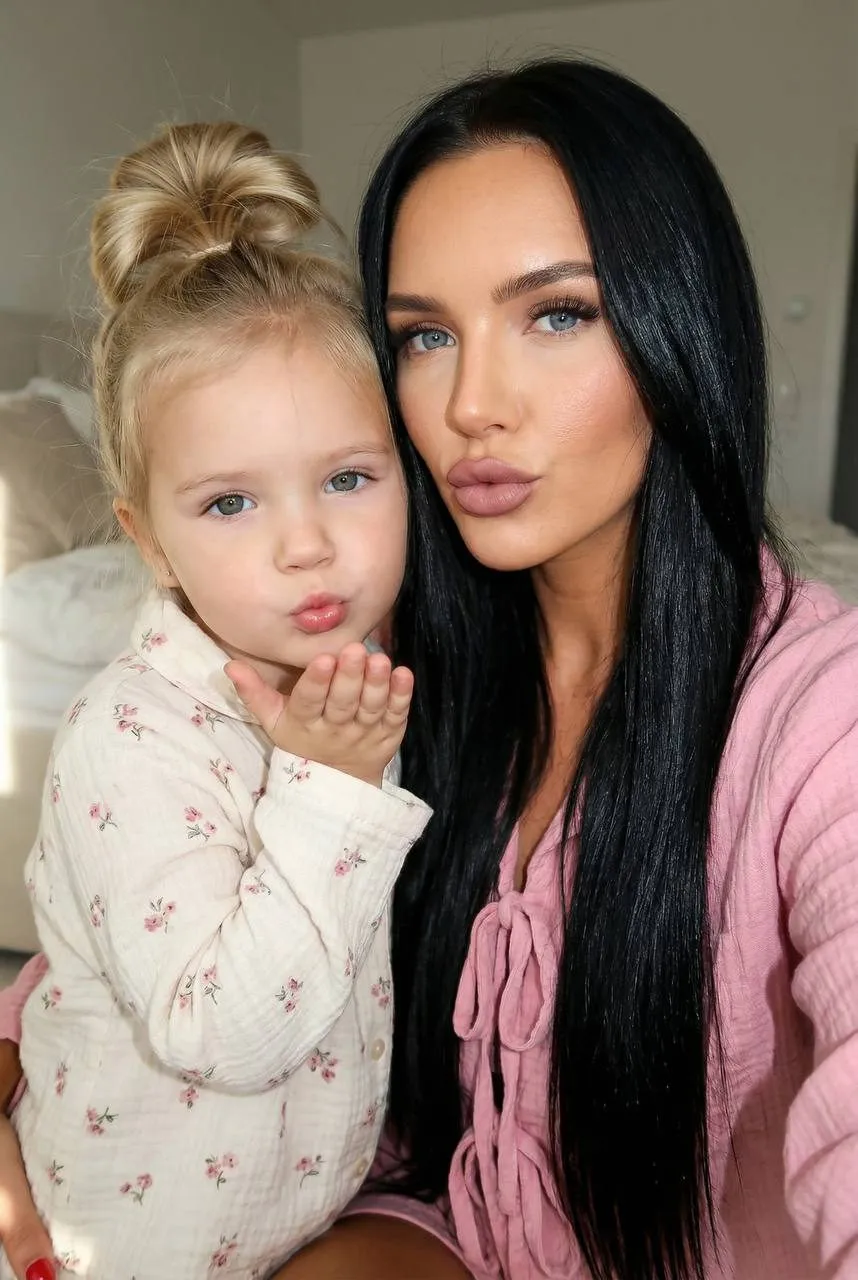Mother Daughter Selfie Blown Kiss Bright Bedroom Flash
