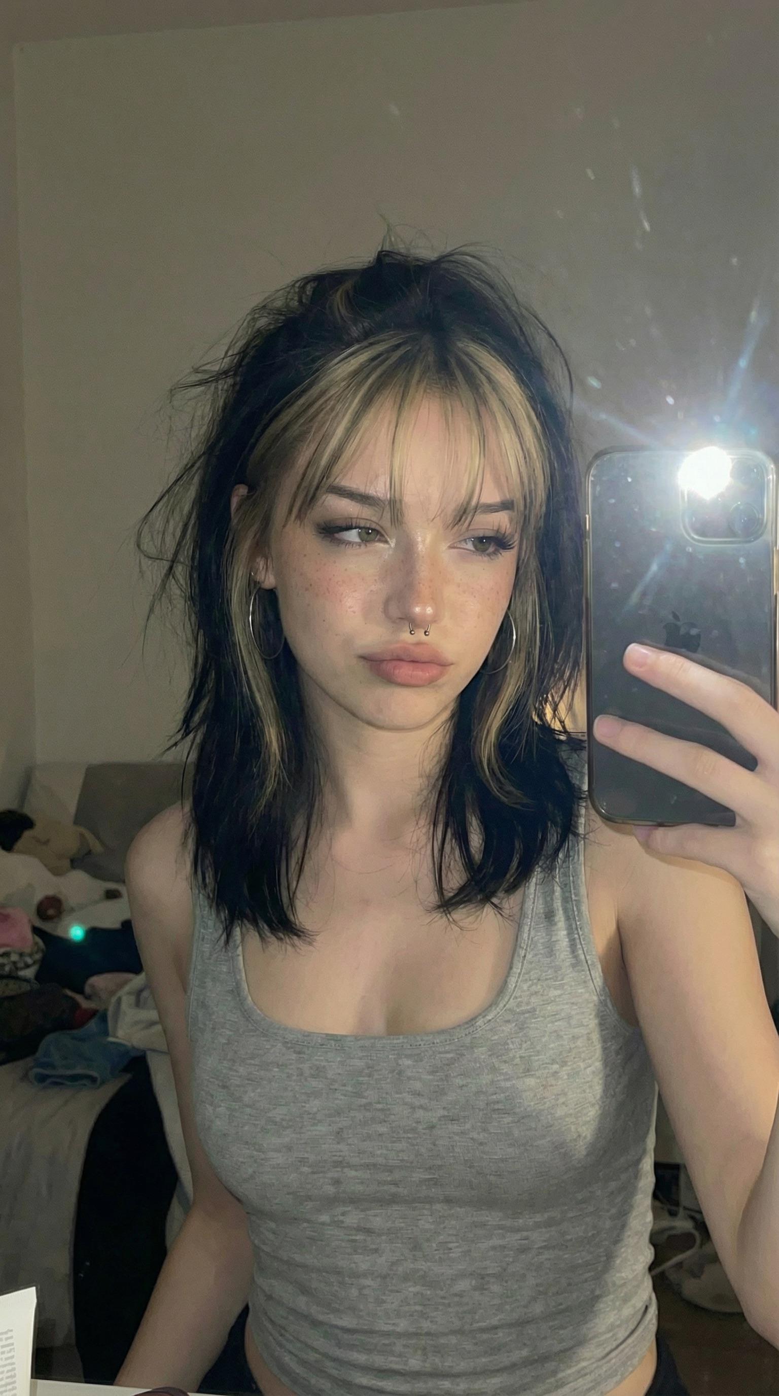 Selfie In Messy Room Grey Tank Top