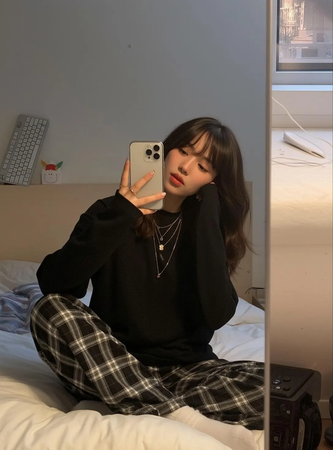 Makeup Necklace And Rings In Selfie Portrait