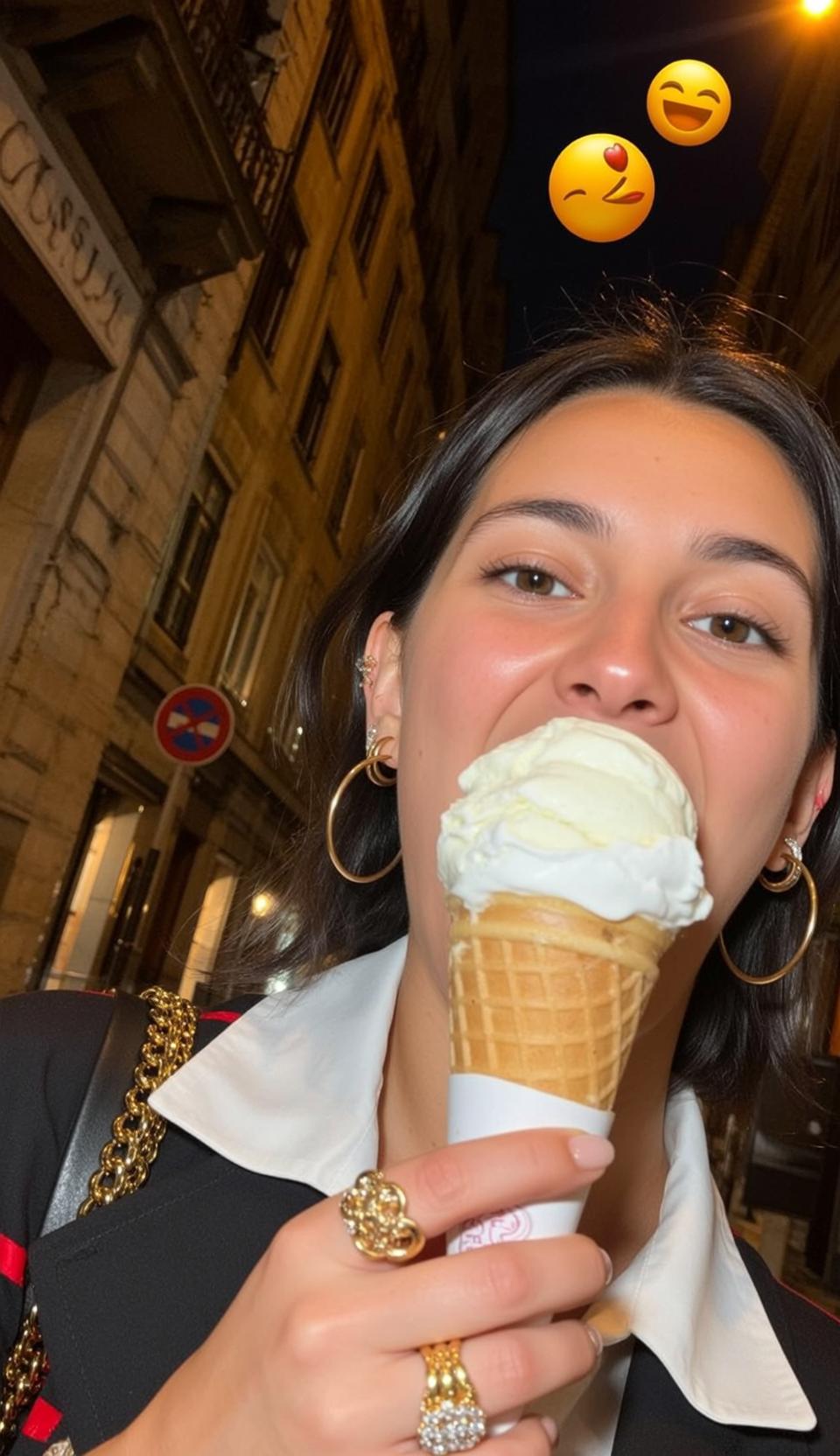 Explore Close-up Slightly High-angle Selfie Captures Holding