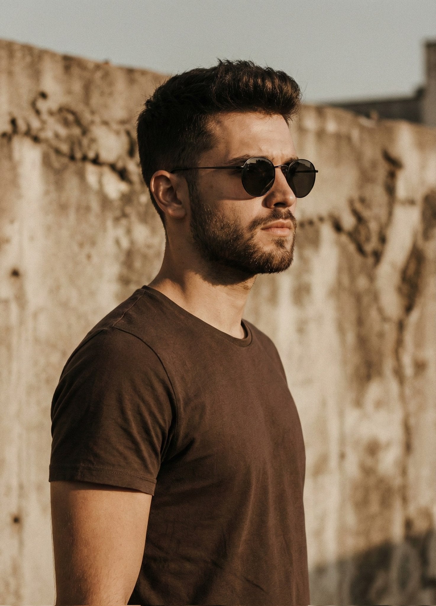 Plain Brown T Shirt And Round Black In Side Profile