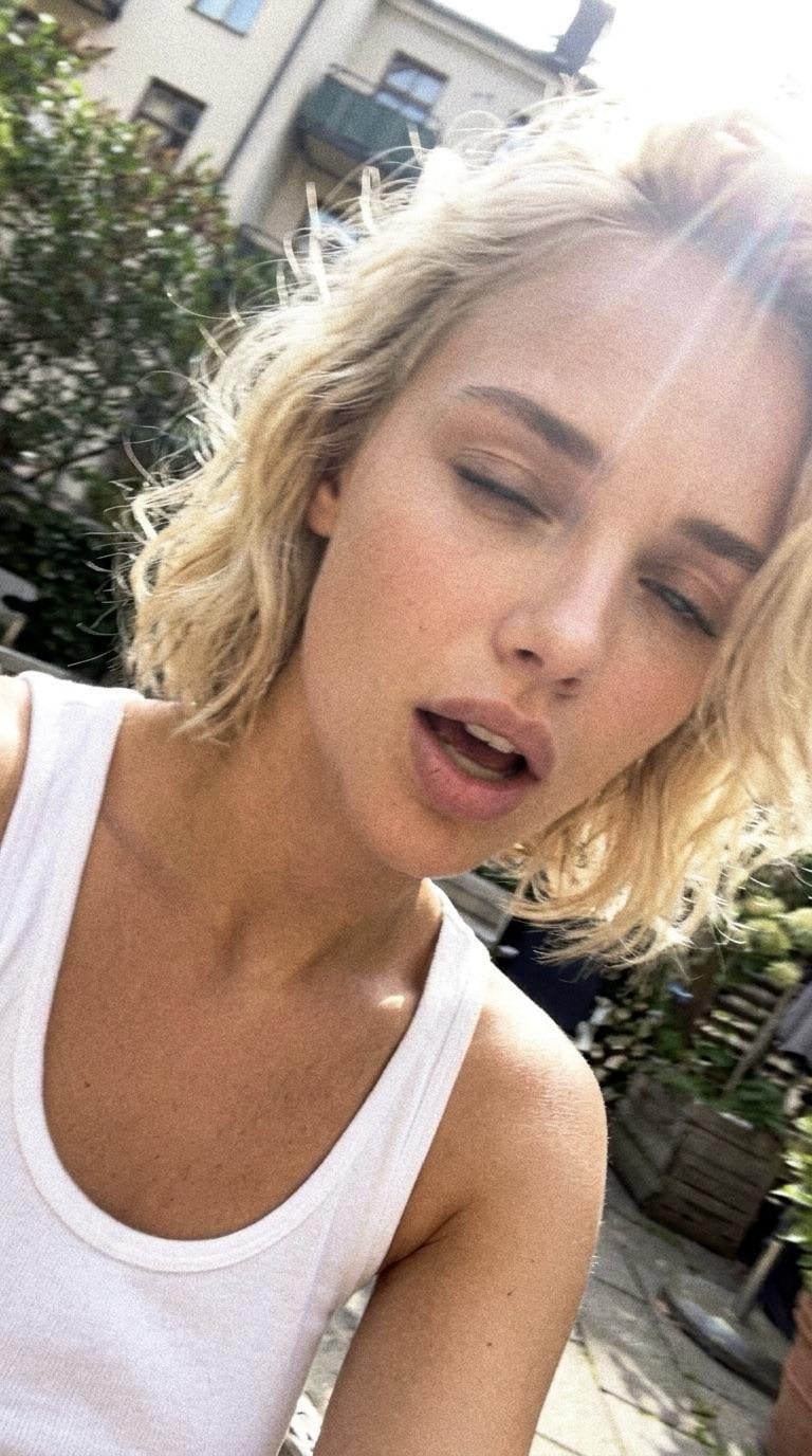 Outdoor Selfie Bright Daylight White Tank Top