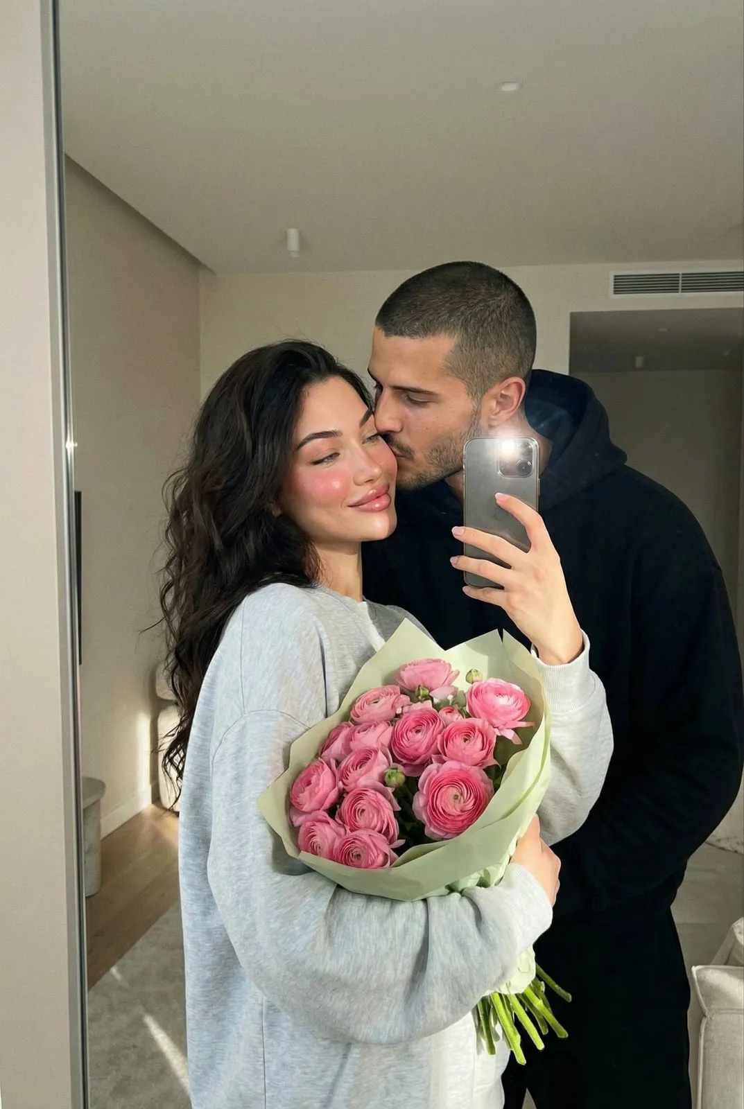 Mirror Selfie Pink Flowers Cozy Sweatshirt