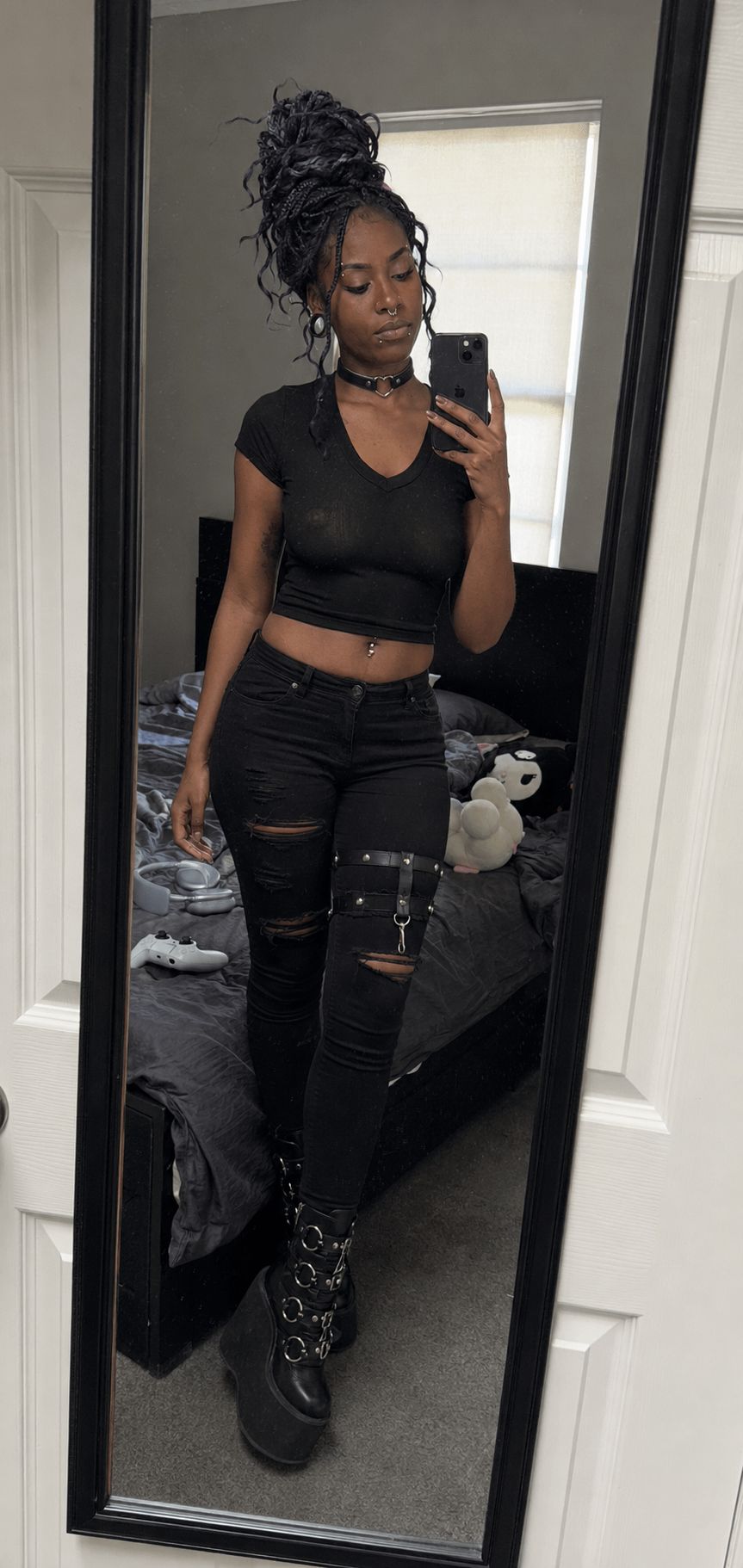 Mirror Selfie Woman Black Outfit Bedroom Gaming Controller