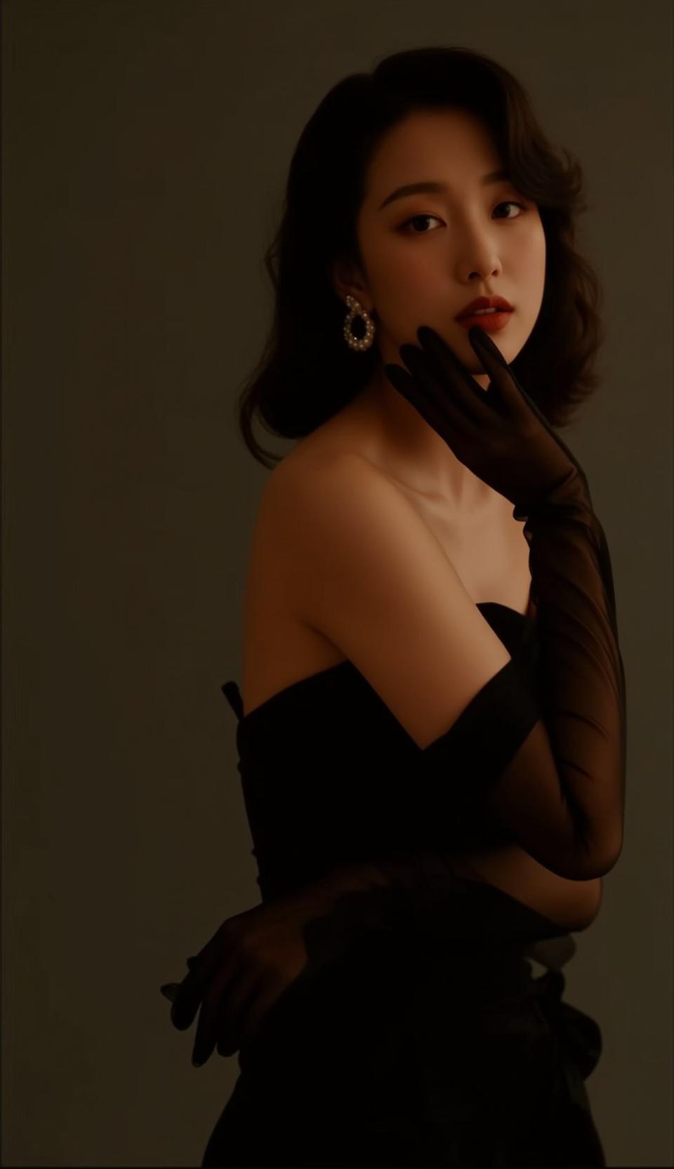 Explore Posed Three-quarter Profile Her Body Turned