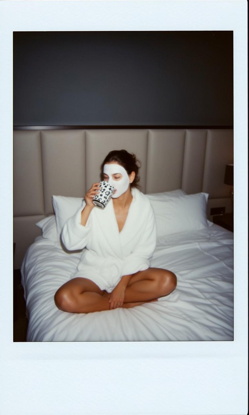Bedside Mug Face Mask