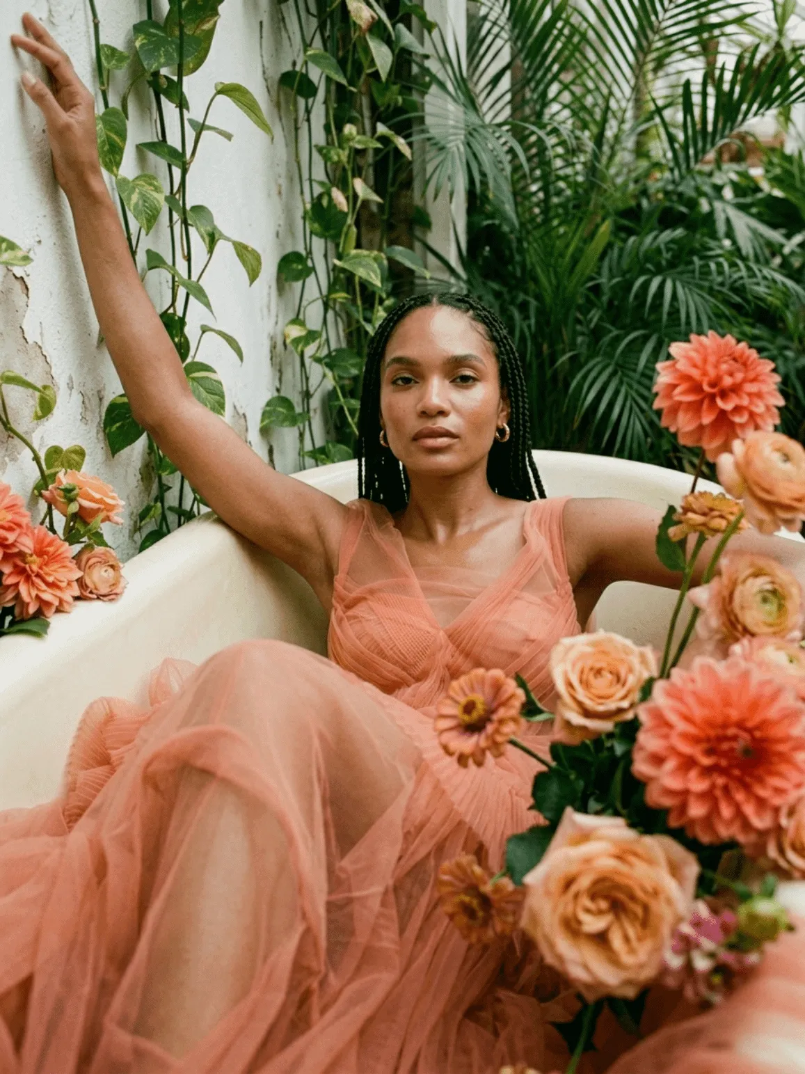 Makeup In A Greenhouse Bathtub Editorial