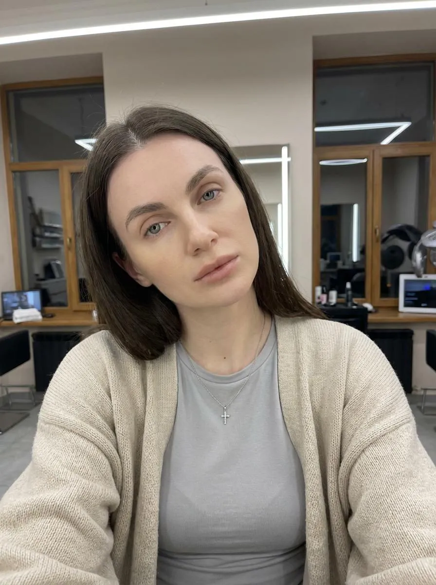 Mirror Selfie Beige Cardigan