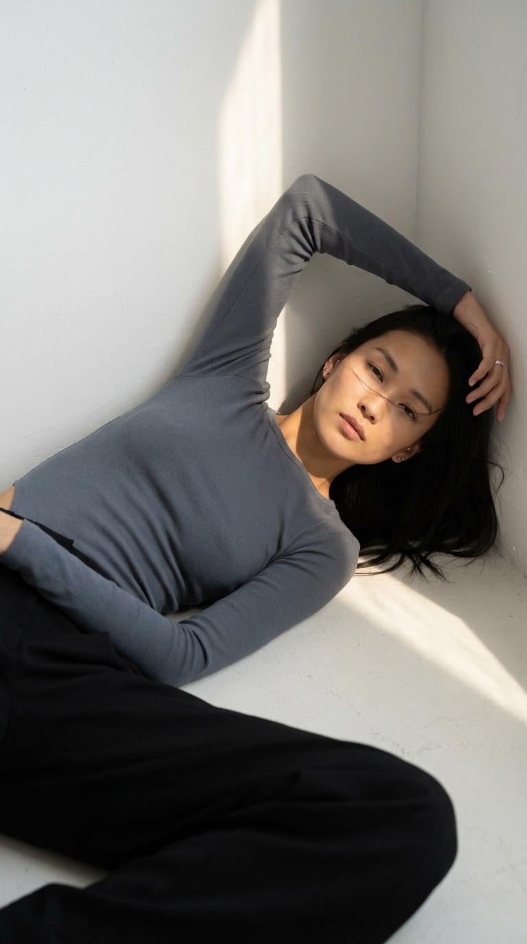 Long Sleeved In Floor Against