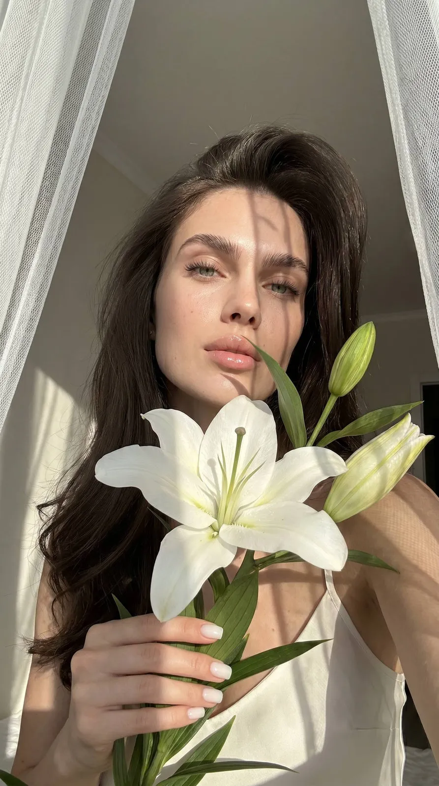Selfie Low Angle Natural Light Home Environment