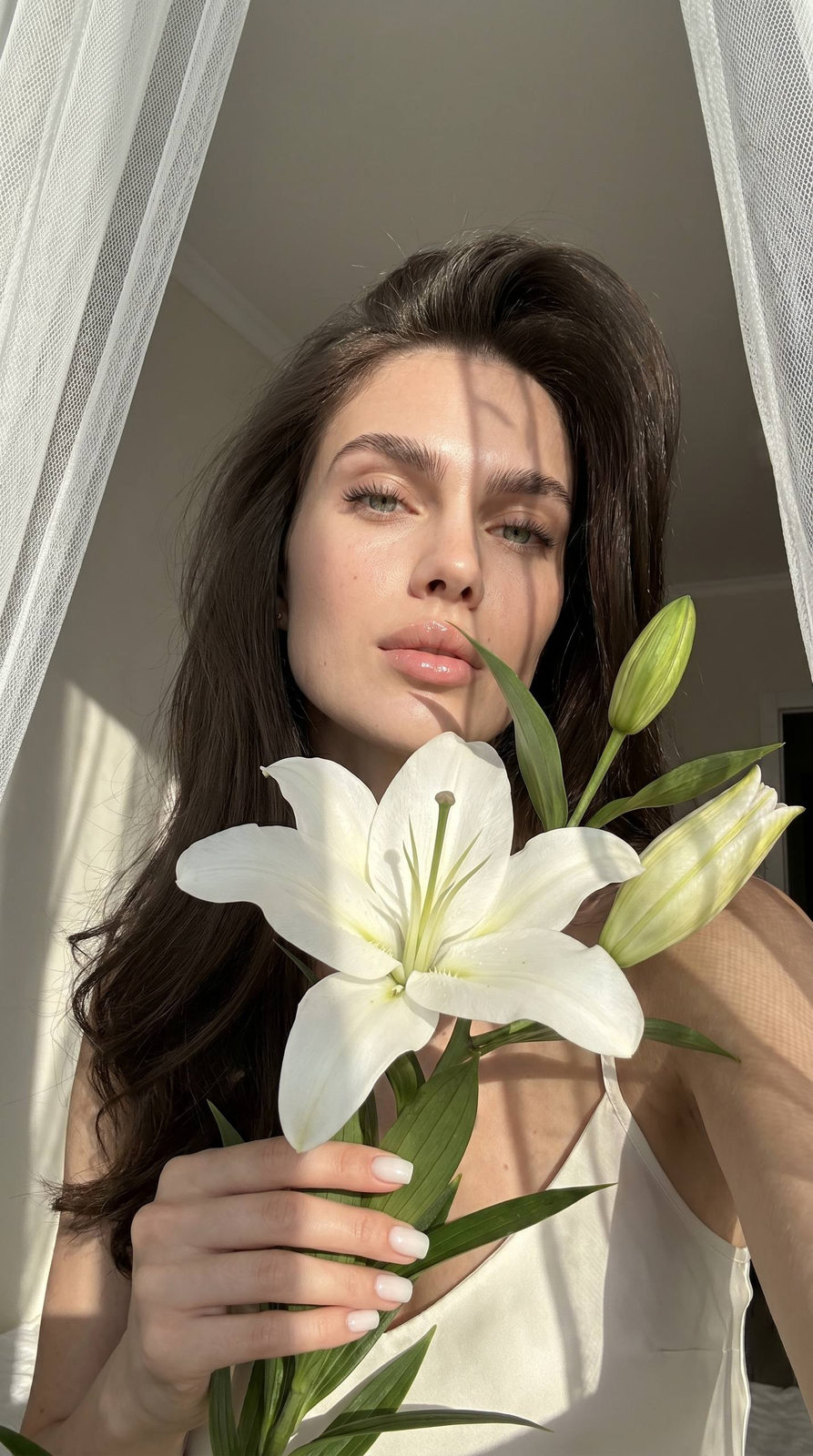 Selfie Low Angle Natural Light Home Environment