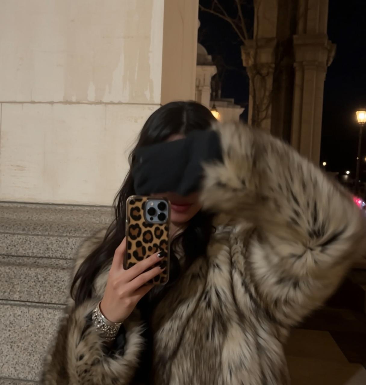 Explore Captured Chest Holding Smartphone Her Right