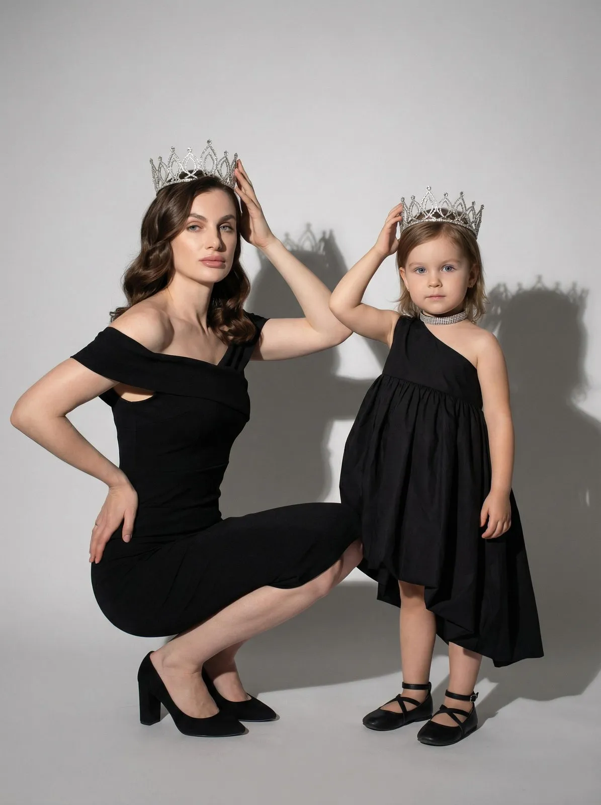 Minimalist Regal Grace