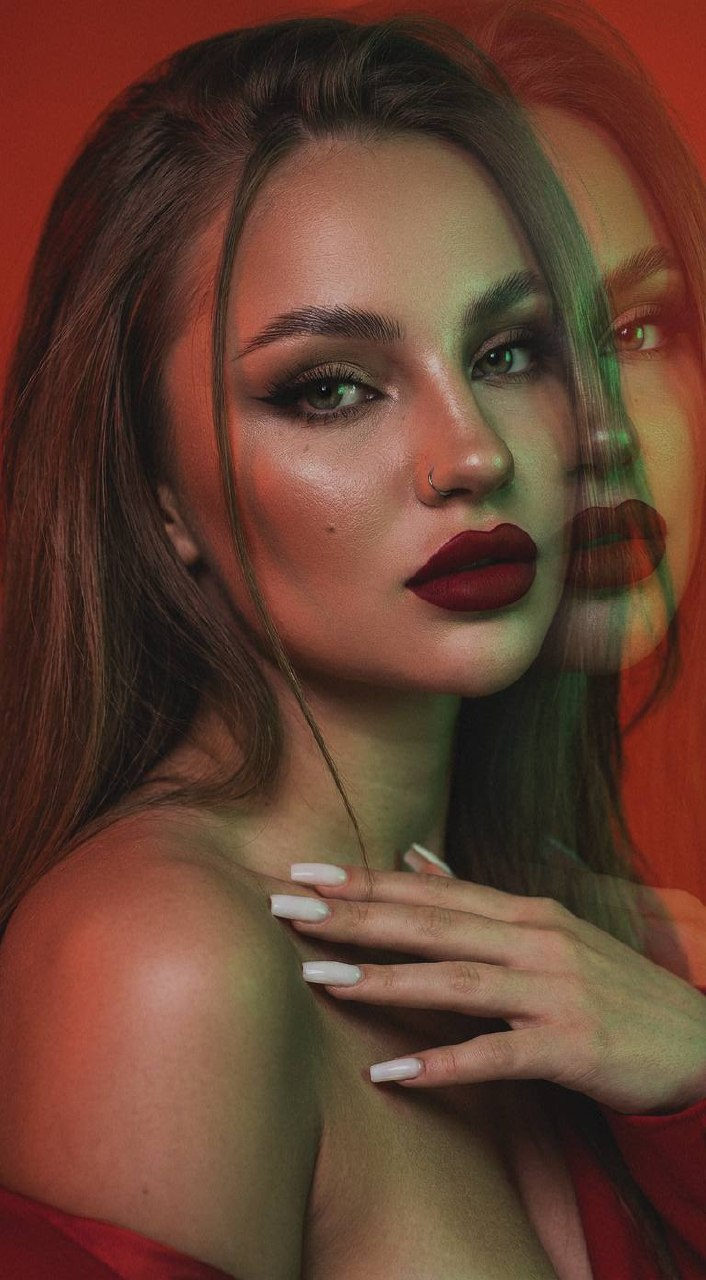 Dramatic Makeup Sensual Confident Girl Piercing Eyes