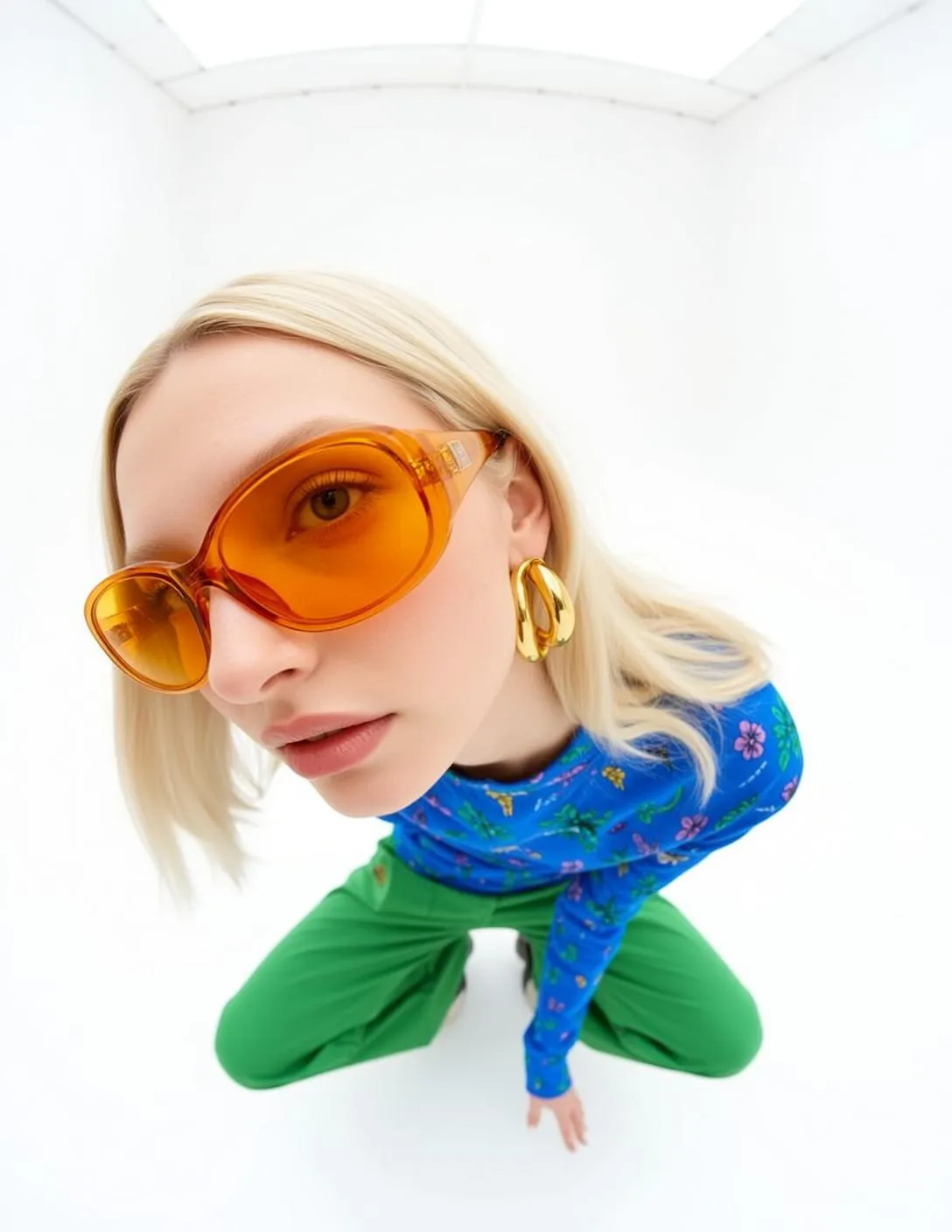 Fisheye Young Blonde Shoulder Length Fair Blue